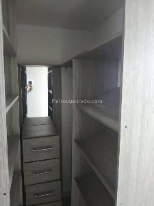 Apartamento de 3 alcobas en venta en El Trapiche, Bello, 65 m² · foto 10 de 14