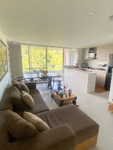 Apartamento de 3 alcobas en venta en Los Colores, Medellín, 85 m² · foto 5 de 9