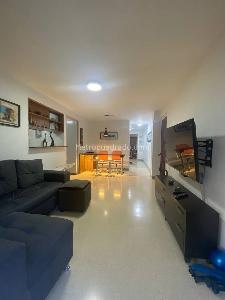 Apartamento en venta en Los Colores, Medellín · foto 2 de 12