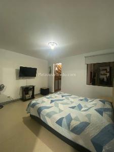 Apartamento en venta en Los Colores, Medellín · foto 5 de 12