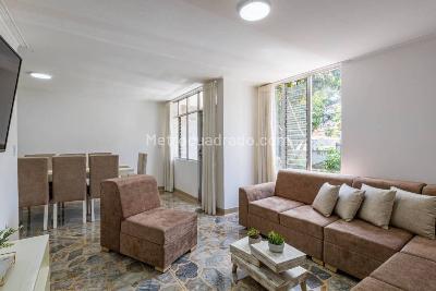 Casa de 5 alcobas en venta en Laureles, Medellín, 197 m² · foto 15 de 19