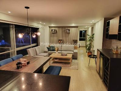 Apartamento de 2 alcobas en arriendo en Loma De San Julian, Medellín, 93 m² · foto 2 de 13