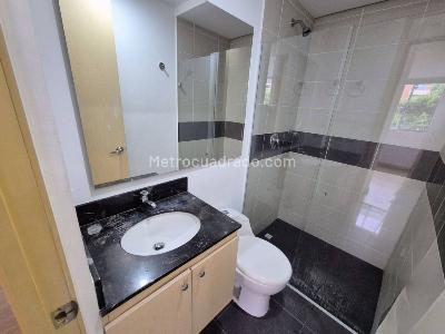 Apartamento de 2 alcobas en arriendo en Loma Del Esmeraldal, Envigado, 70 m² · foto 4 de 14