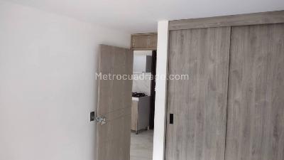 Apartamento en venta en Loma Del Indio, Medellín · foto 2 de 15