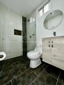 Apartamento de 3 alcobas en venta en La Magnolia, Envigado, 150 m² · foto 12 de 13