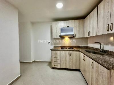 Apartamento de 3 alcobas en venta en La Magnolia, Envigado, 150 m² · foto 8 de 13