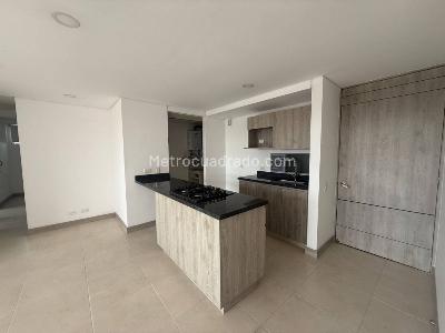 Apartamento de 3 alcobas en venta en Rionegro, Rionegro, 85 m² · foto 2 de 15