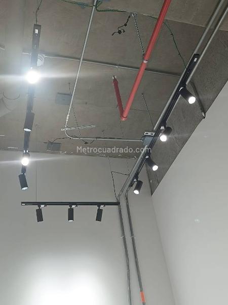 Local Comercial en Arriendo, Niquia, Bello - Więcej
