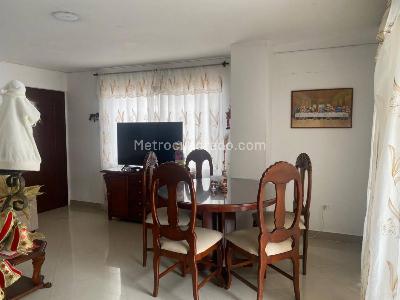 Apartamento de 3 alcobas en venta en Playa Rica, Itagüí, 80 m² · foto 4 de 11