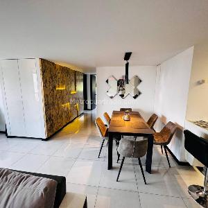 Apartamento de 2 alcobas en venta en Castropol, Medellín, 107 m² · foto 3 de 20