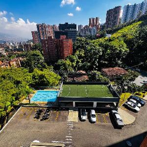 Apartamento de 2 alcobas en venta en Castropol, Medellín, 107 m² · foto 6 de 20