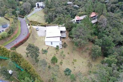 Casa de 4 alcobas en venta en Loma Del Escobero, Envigado · foto 11 de 11