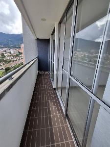 Apartaestudio en venta en Ditaires, Itagüí, 43 m² · foto 3 de 12