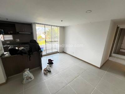 Apartamento de 3 alcobas en arriendo en Las Antillas, Envigado, 90 m² · foto 3 de 20