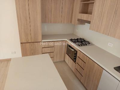 Apartamento en arriendo en Camino Verde, Envigado · foto 4 de 15