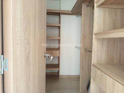 Apartamento en arriendo en Camino Verde, Envigado · foto 7 de 15