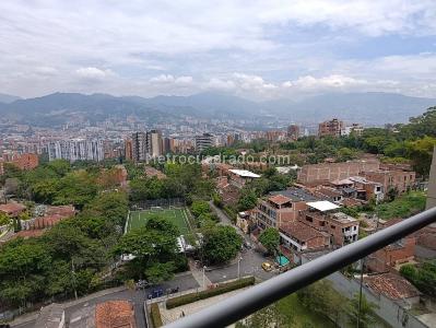 Apartamento en arriendo en Camino Verde, Envigado · foto 4 de 18