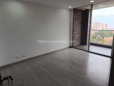 Apartamento en arriendo en Camino Verde, Envigado · foto 9 de 18