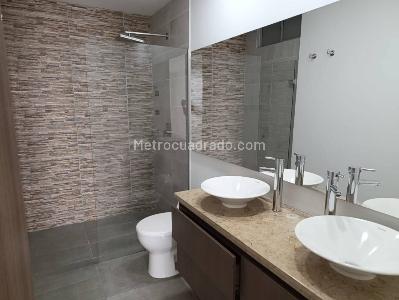 Apartamento en arriendo en Camino Verde, Envigado · foto 13 de 18