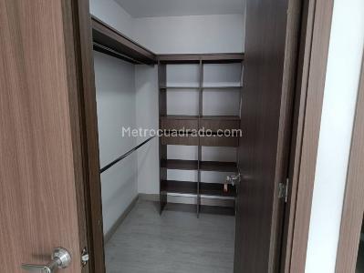 Apartamento en arriendo en Camino Verde, Envigado · foto 14 de 18