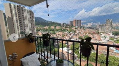 Apartamento de 3 alcobas en venta en Machado, Bello, 71 m² · foto 2 de 16