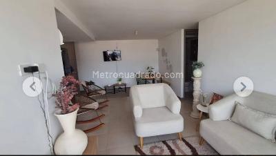 Apartamento de 3 alcobas en venta en Machado, Bello, 71 m² · foto 3 de 16