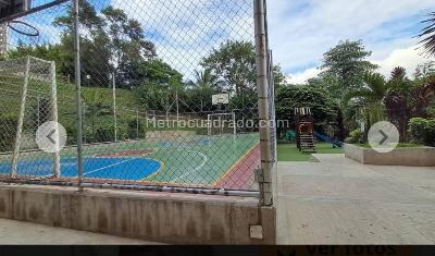 Apartamento de 3 alcobas en venta en Machado, Bello, 71 m² · foto 14 de 16