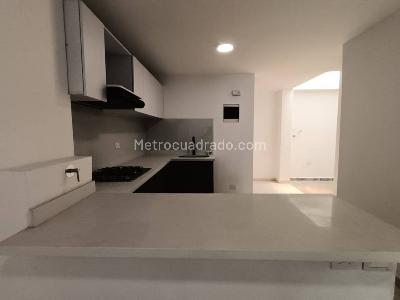 Apartamento de 3 alcobas en venta en Belen San Bernardo, Medellín, 90 m² · foto 2 de 20