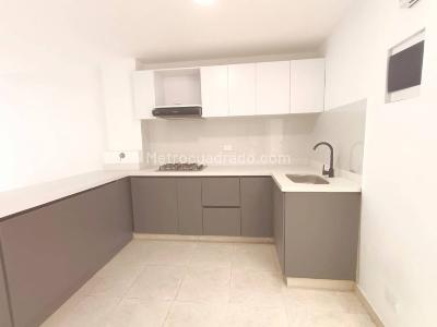 Apartamento de 3 alcobas en venta en Belen San Bernardo, Medellín, 90 m² · foto 5 de 20