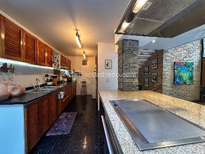 Casa de 4 alcobas en venta en Altos De Sotileza, Bogotá, 368 m² · foto 10 de 20