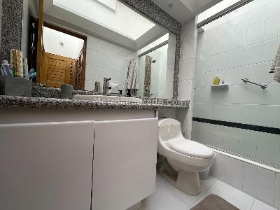 Casa de 4 alcobas en venta en Altos De Sotileza, Bogotá, 368 m² · foto 16 de 20