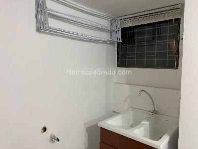 Apartamento en arriendo en Las Rosales, Bogotá · foto 5 de 20