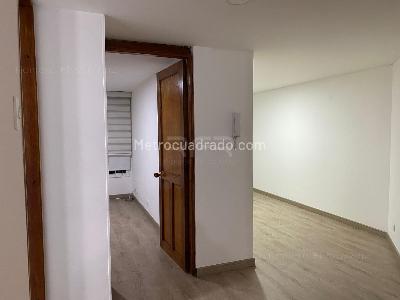 Apartamento en arriendo en Las Rosales, Bogotá · foto 7 de 20