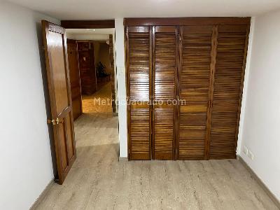 Apartamento en arriendo en Las Rosales, Bogotá · foto 9 de 20