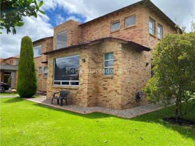 Casa en venta en Caminos De Chunugua, Cajicá · foto 2 de 20