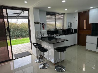 Casa de 3 alcobas en venta en Santa Bibiana 2, Cajicá, 300 m² · foto 18 de 20