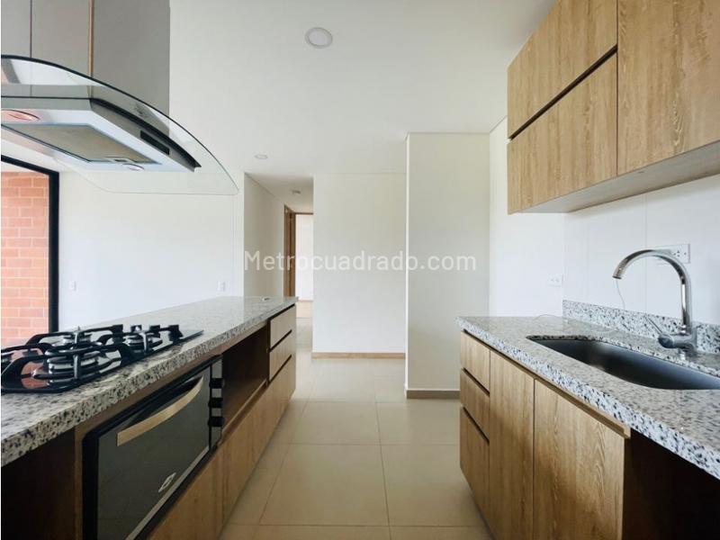 Apartamento moderno de 2 alcobas con vista a la montaña en El Retiro
