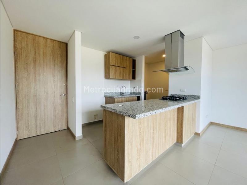 Apartamento moderno de 2 alcobas con vista a la montaña en El Retiro - 4