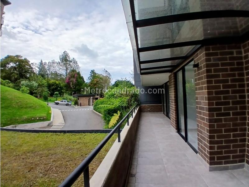 2BR Apartment in El Retiro (88 m²) - 2