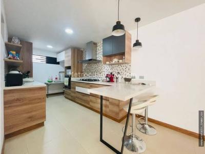 Casa de 3 alcobas en venta en San Nicolas, Rionegro, 170 m² · foto 3 de 14