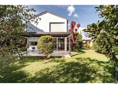 Casa de 3 alcobas en venta en San Nicolas, Rionegro · foto 2 de 20