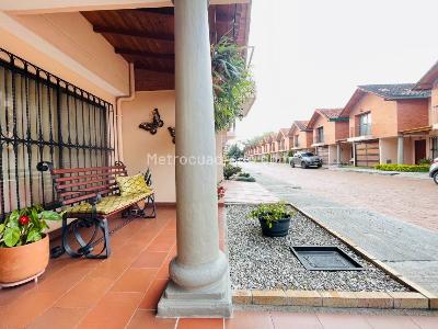 Casa de 3 alcobas en venta en Rionegro, Rionegro, 145 m² · foto 2 de 20