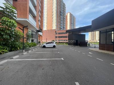 Apartamento de 2 alcobas en venta en San Antonio, Rionegro, 75 m² · foto 2 de 20