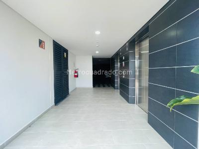 Apartamento de 2 alcobas en venta en San Antonio, Rionegro, 75 m² · foto 3 de 20