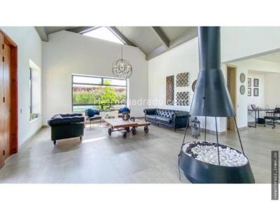 Casa de 5 alcobas en arriendo en San Nicolas, Rionegro, 1400 m² · foto 11 de 18