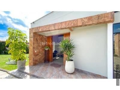 Casa de 5 alcobas en arriendo en San Nicolas, Rionegro, 1400 m² · foto 6 de 18