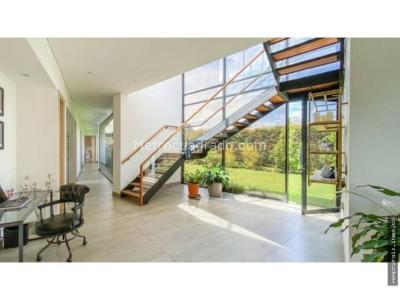 Casa de 5 alcobas en arriendo en San Nicolas, Rionegro, 1400 m² · foto 8 de 18
