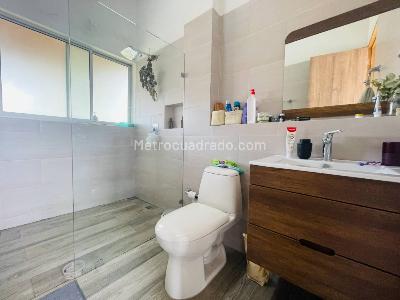 Casa de 5 alcobas en venta en San Nicolas, Rionegro, 1200 m² · foto 17 de 20