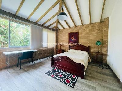 Casa de 5 alcobas en venta en San Nicolas, Rionegro, 1200 m² · foto 18 de 20