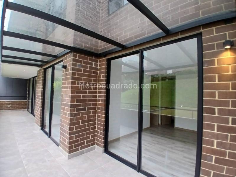 2BR Apartment in El Retiro (88 m²) - 2